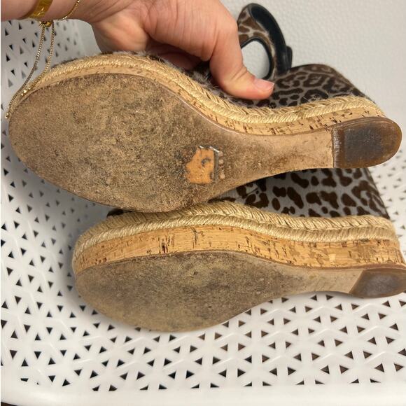 GUCCI Grey Taupe Calf Hair Leopard Cork Platform Wedge Sandals Size 38 8 - Picture 9 of 9